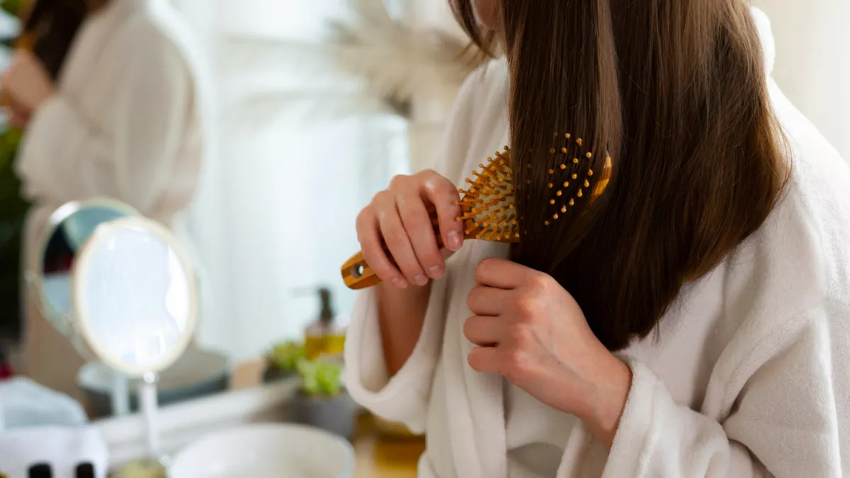 Вы всю жизнь мыли волосы неправильно: вот как надо изменить уход за волосами, если они выпадают - 6 советов трихолога