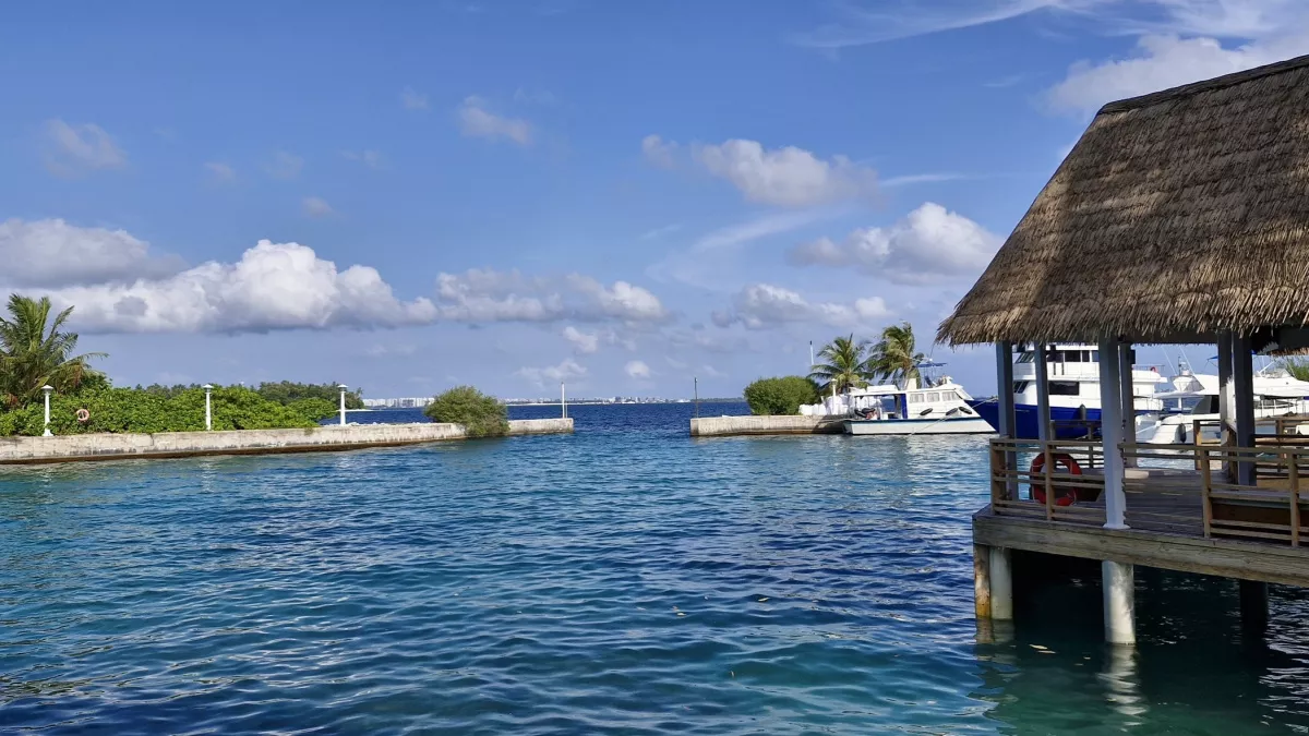 Про Сочи и Абхазию забыла: шикарный курорт в России, о котором мало кто знает – толпы туристов нет, а море рядом