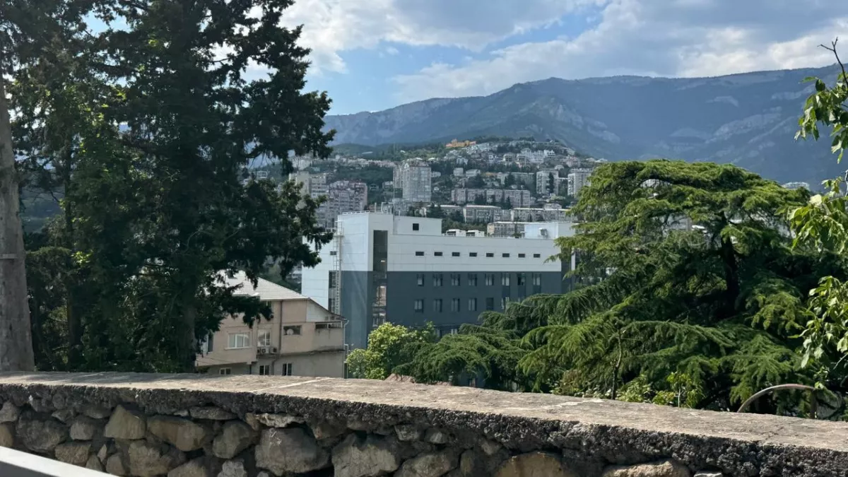 Переехать на пенсии на юг: три города в Крыму для жизни, где хочется остаться навсегда – чистое море, доступное жилье и развитая медицина