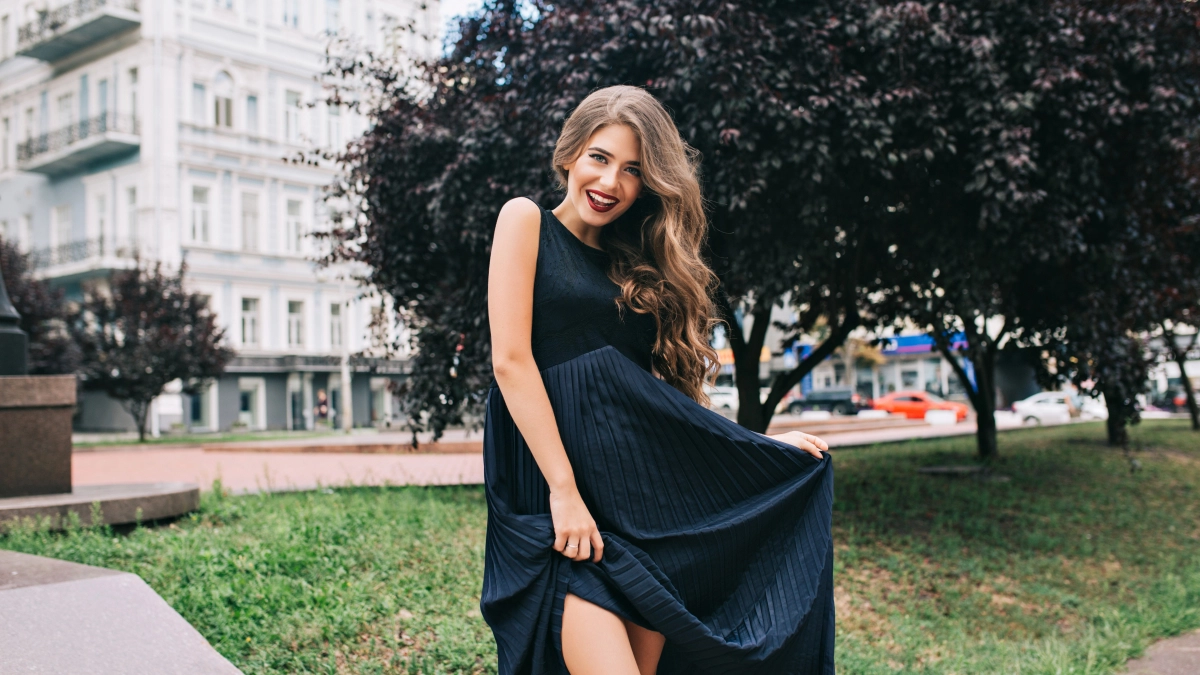 Идеальные платья на весну 2026: 4 фасона, которые выбирают стильные женщины