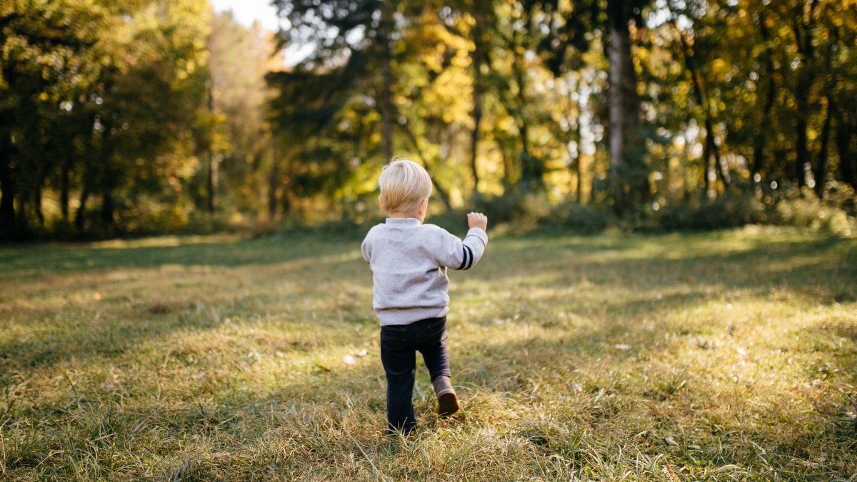 Древнее имя со значением «Бог спасает» снова на пике — выбирают даже звёзды