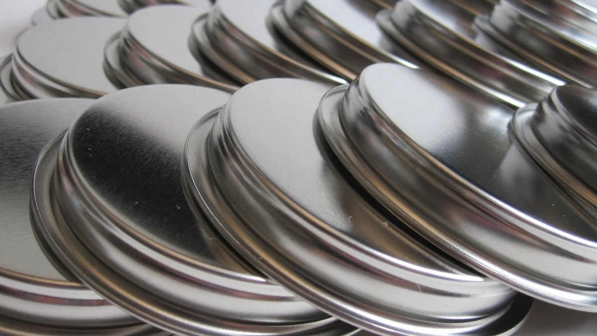 Крышки от закаток не выбрасываю: 4 полезных идеи - берите на заметку