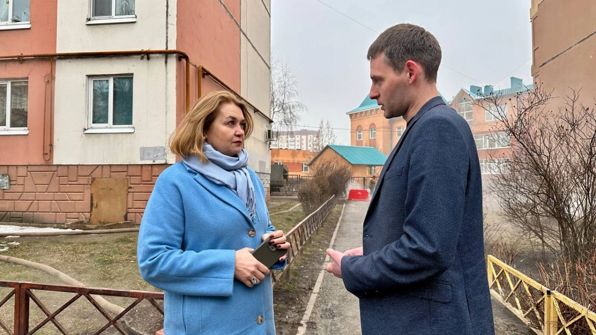 Светлана Бедрова выехала на место коммунальной аварии в липецком микрорайоне