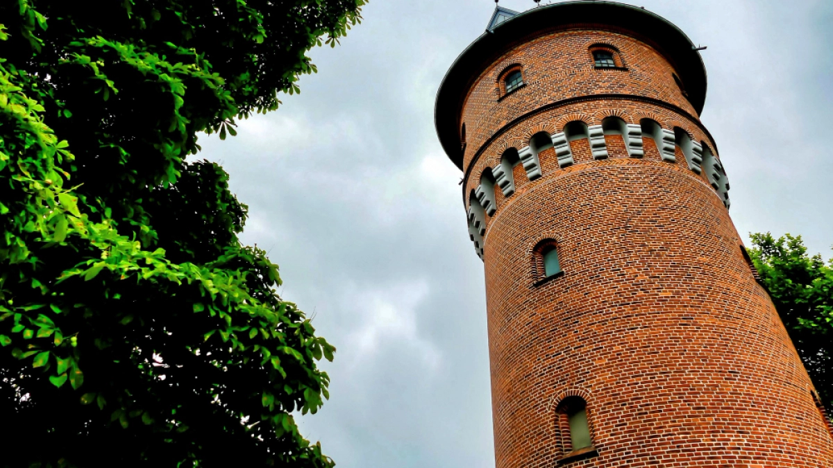 Чаплыгинцы борются за старинную водонапорную башню