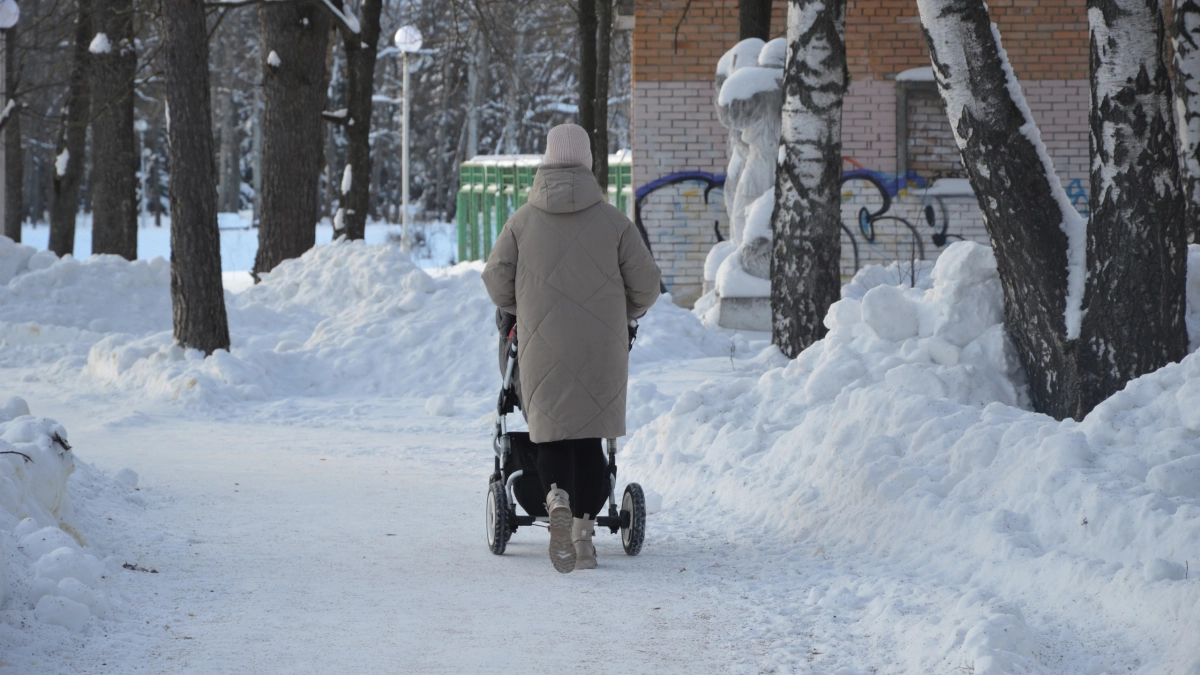 Почему детские эмоции так выматывают родителей: как сохранить спокойствие и помочь ребенку