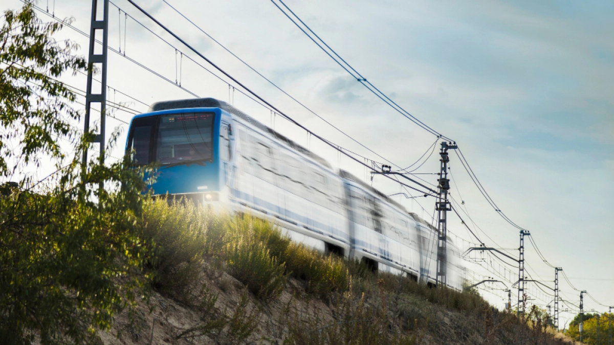 От колледжа до завода за 11 минут — электричка в ОЭЗ теперь возит студентов