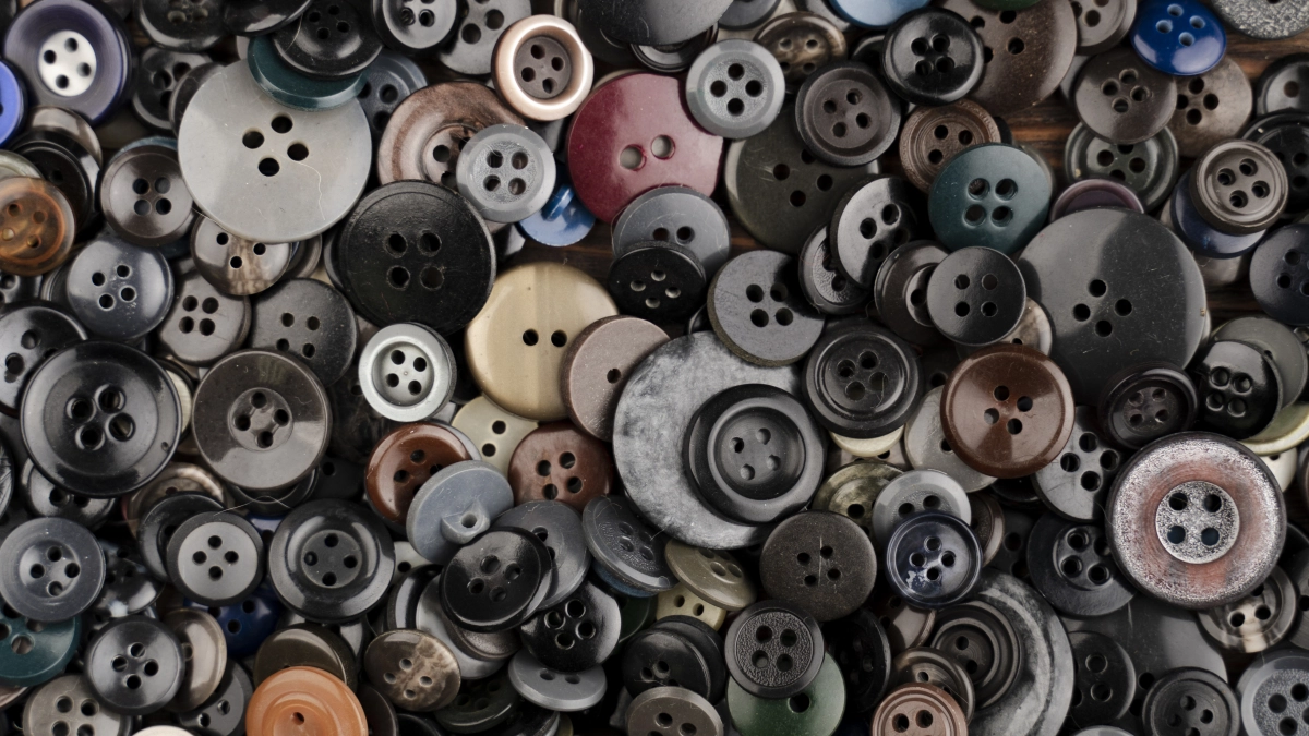 Пуговицы берегу как зеницу ока: не выбрасываю, а делаю из них шедевры для дома — и подруг научила