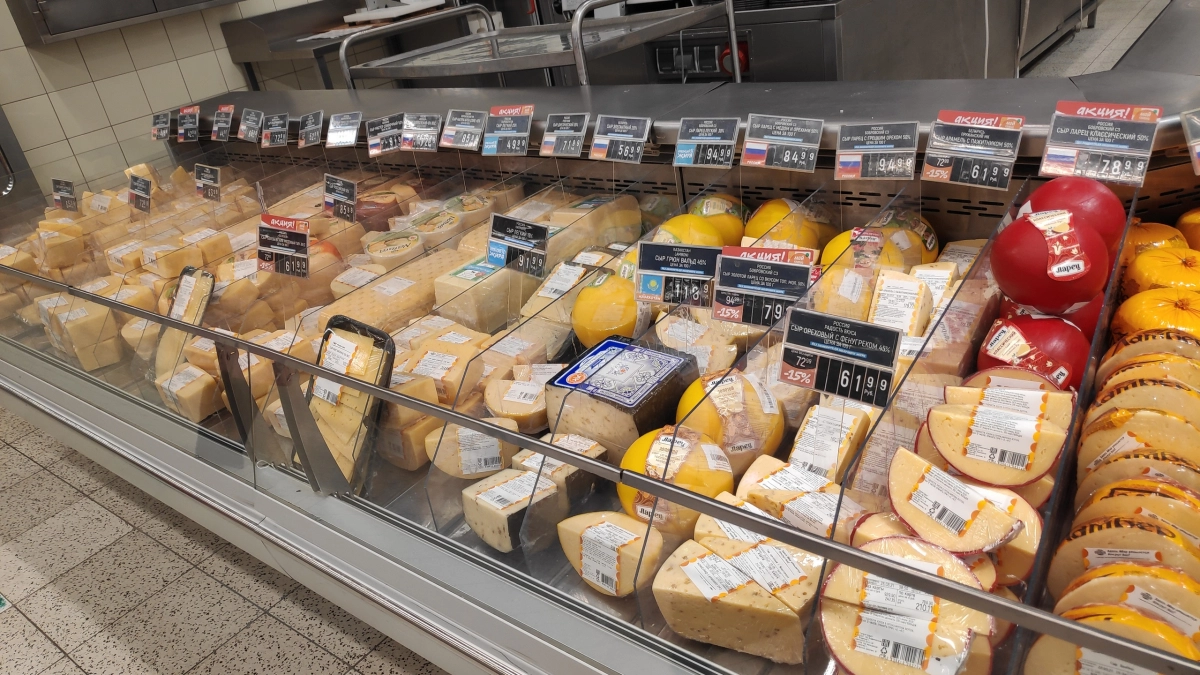 Никакого сыра – продукт с пальмовым маслом: Роскачество перечислило марки, которые лучше обходить стороной