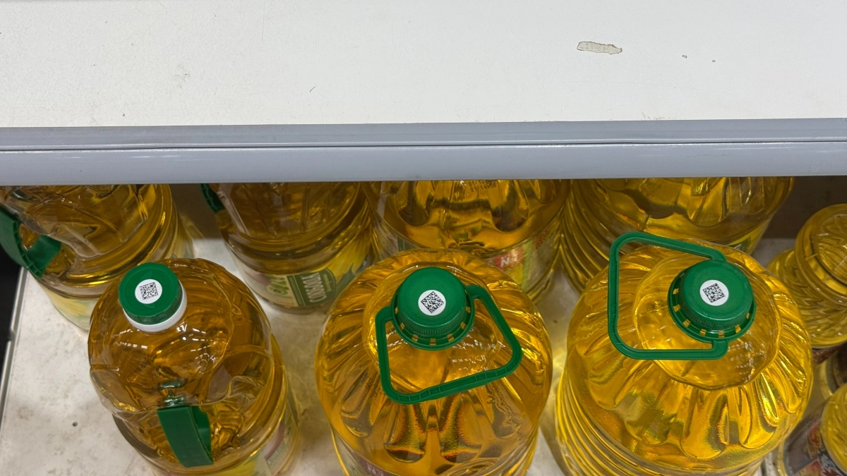 Это масло нужно брать по 10 штук: в Роскачестве перечислили лучшие бренды рафинированного подсолнечного масла