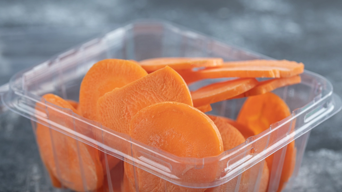 Что нельзя складывать в пластиковые контейнеры: 7 вещей — запомните и не повторяйте ошибок