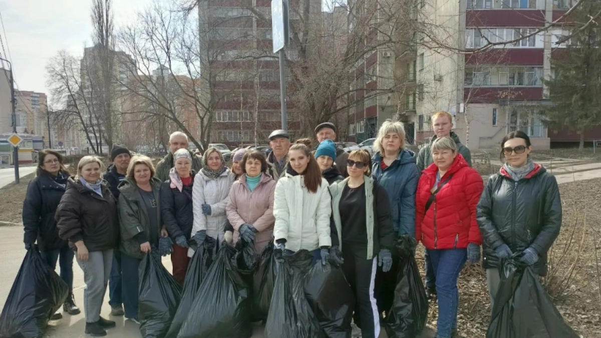 Светлана Бедрова проверила, как липчане убирают город перед Пасхой