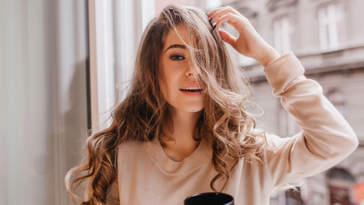 Тонкие волосы больше не проблема: 8 модных стрижек 2026 с объёмом без стайлинга