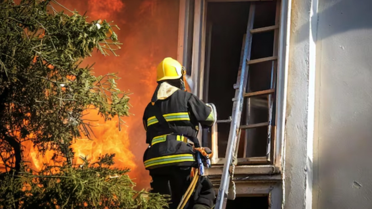 Три дачных домика сгорели в липецких СНТ за двое суток