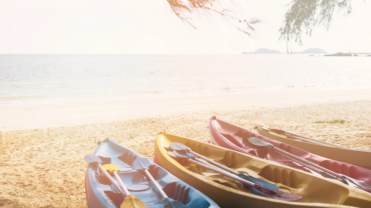 Пока все рвутся в Турцию, умные выбрали эти 5 направлений на май — цены адекватные, море тёплое