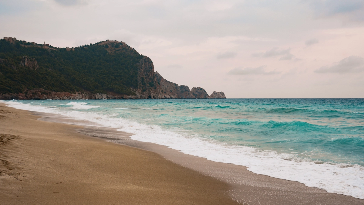 Отдых за копейки, а обслуживание как у султана: три страны, где вас встретят лучше, чем в Турции