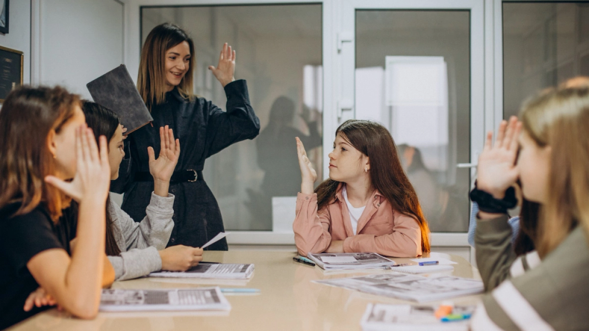 Форум в Хлевном собрал сотню школьников, мечтающих о своём деле