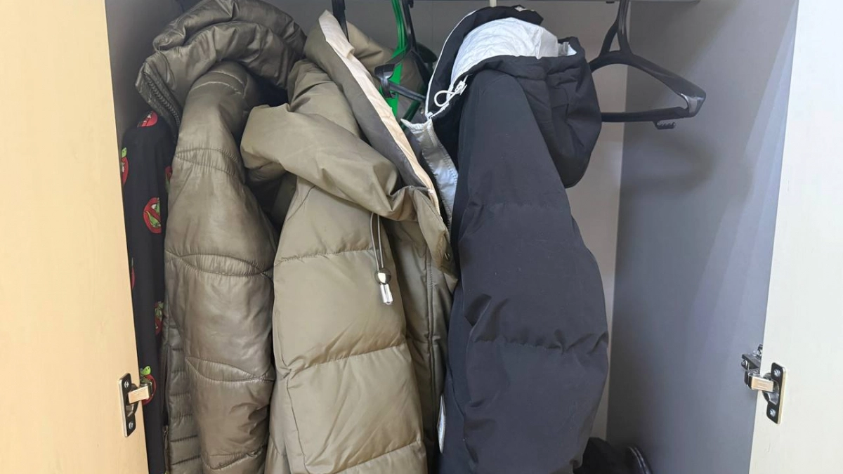 Как постирать куртку и не испортить ее: пошаговая инструкция и советы, которые спасут вашу любимую вещь