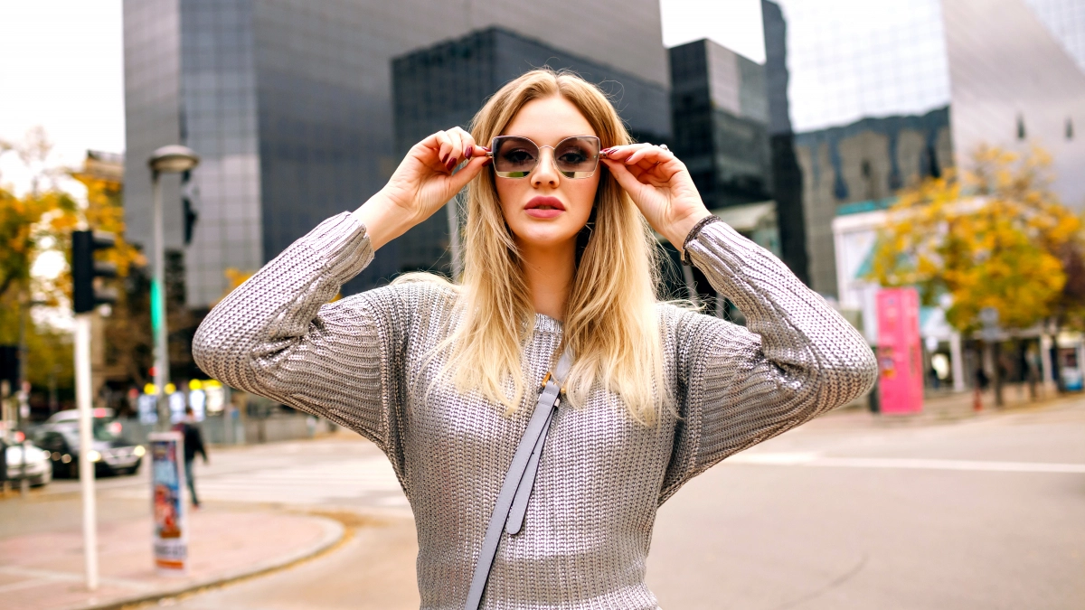 Вещи без срока годности: 4 детали гардероба, которые работают и в 30 лет, и в 50