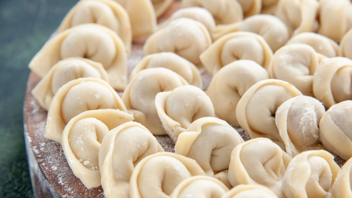 Копеечный ингредиент, который сделает пельмени невероятно вкусными и ароматными