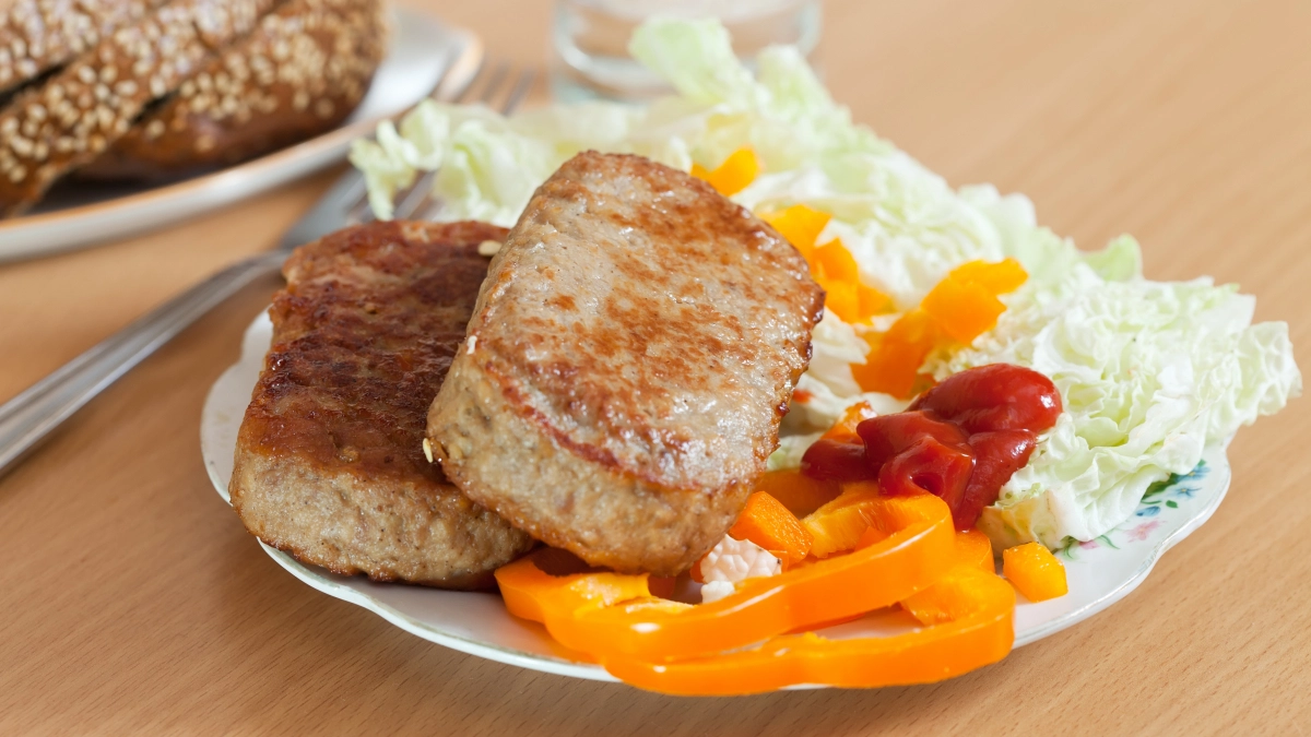 Почему котлеты в СССР были вкуснее: советский повар раскрыл секрет – всё дело в хлебе