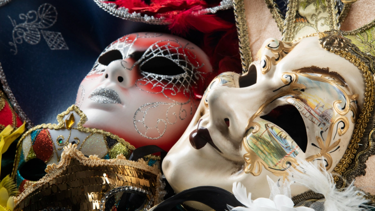 Липчане получили возможность выиграть билеты в театры страны