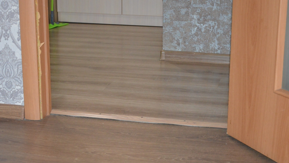 Забудьте о химии: дом будет пахнуть свежестью днями — простой ингредиент для мытья полов