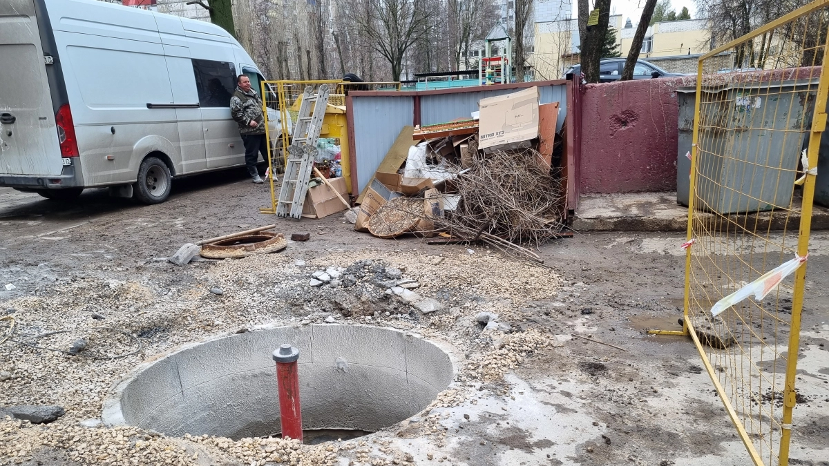 Раскопки без разрешения: что творится на улицах Папина и Доватора