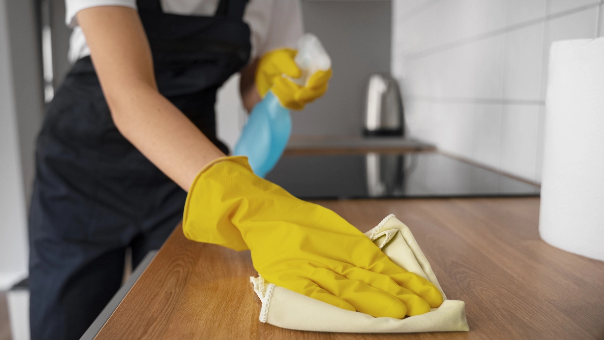 Сода, уксус, йод — и никакой химии: рецепт, который профессионалы клининга не афишируют