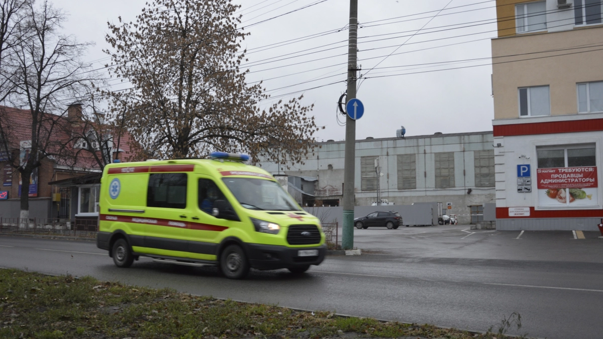 Скорая сзади на красный свет: пропускать или не пропускать и как не получить штраф