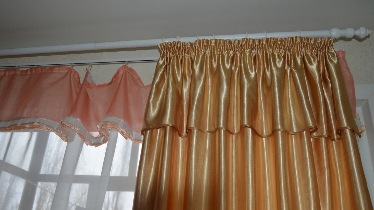 Не покупайте шторы, пока не прочитаете: 4 ошибки, которые испортят любую спальню