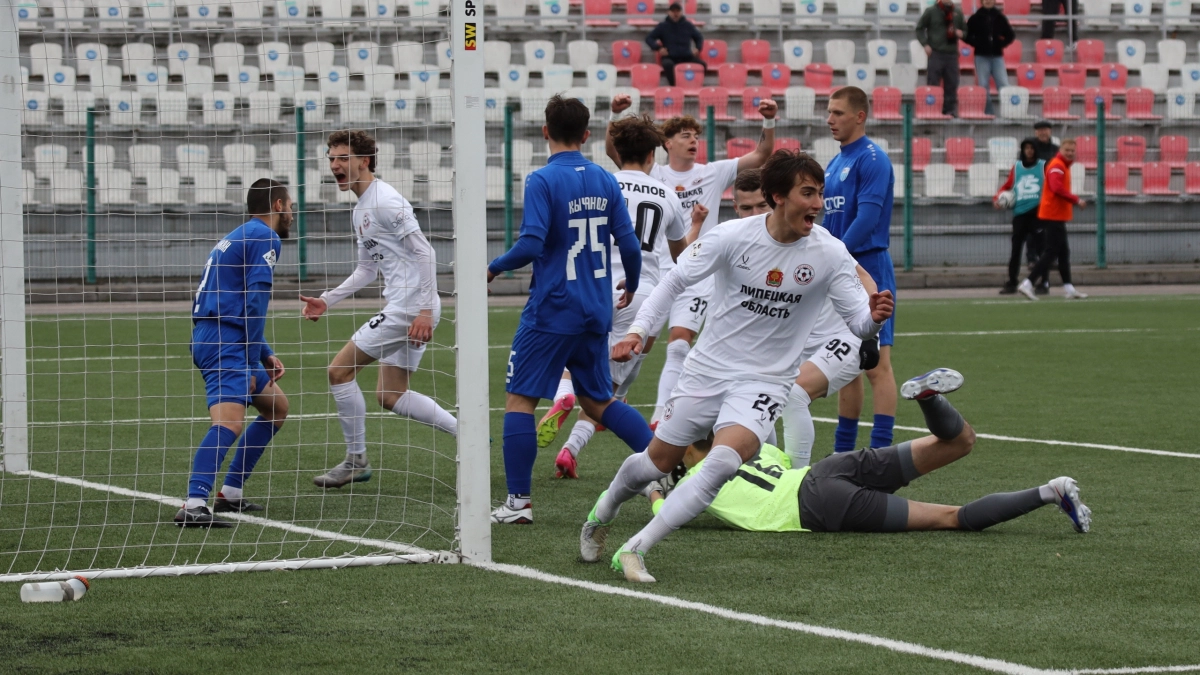 «Металлург» перевернул матч за шесть минут второго тайма