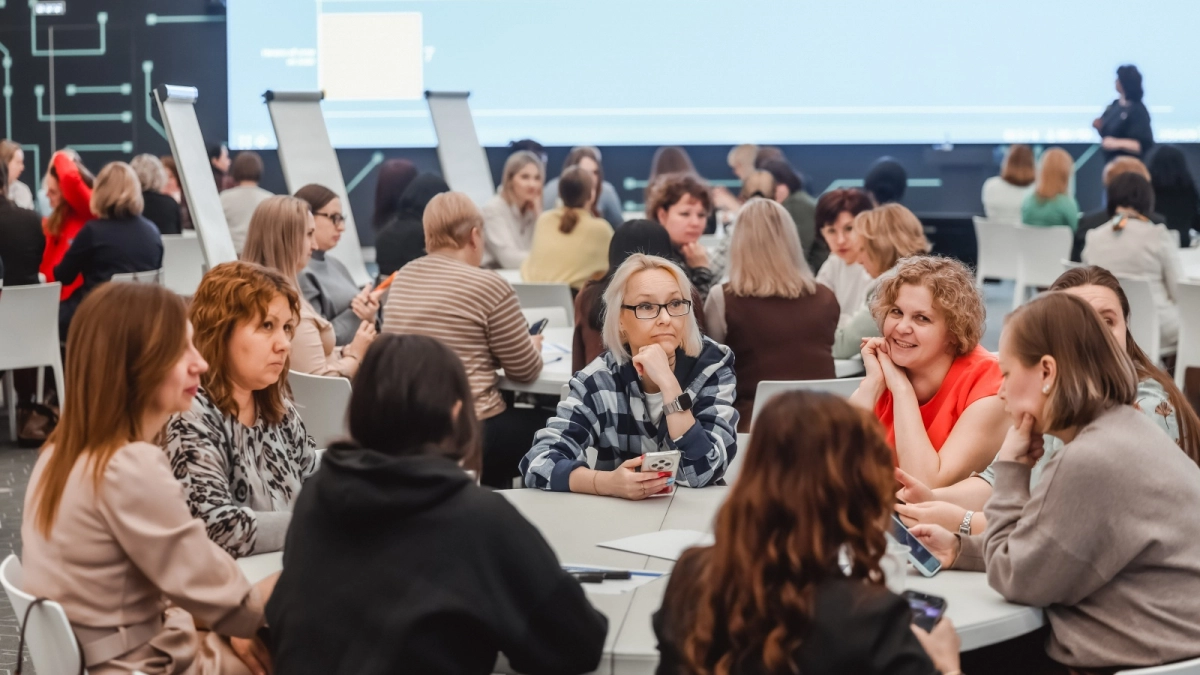 Губернатор Артамонов запустил образовательный проект для липецких родителей