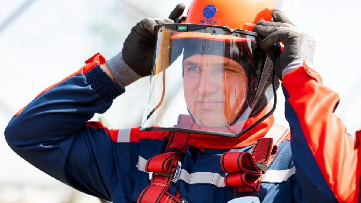 Липецкие коммунальщики отключают свет и воду сразу в нескольких районах