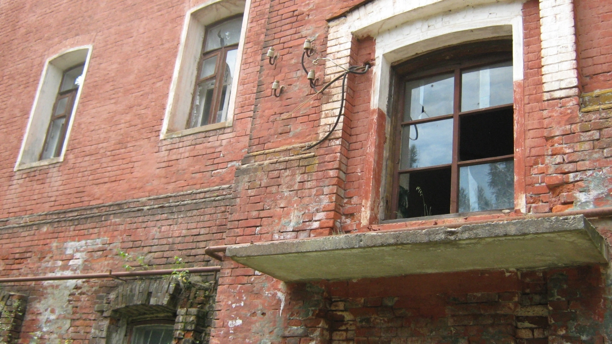 Липецкий облсовет выделил 283 млн рублей на расселение аварийного жилья