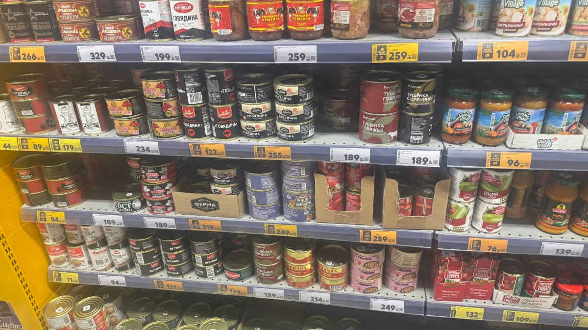 Можно брать по 5 банок – внутри 100% мясо: Росконтроль перечислил проверенные бренды тушенки из популярных магазинов