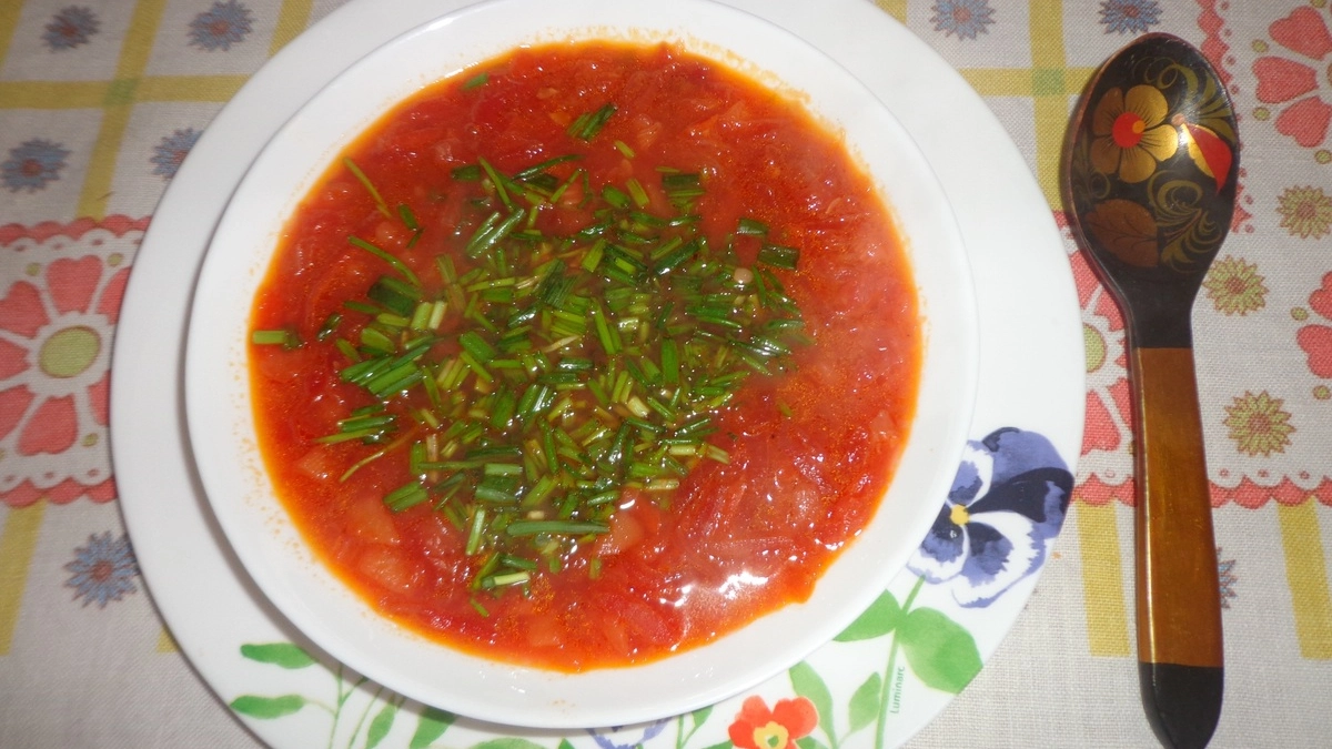 Кладу 2 ложки этого в борщ за 3 минуты до готовности: получается как у бабушки в деревне — свекровь умоляла дать рецепт