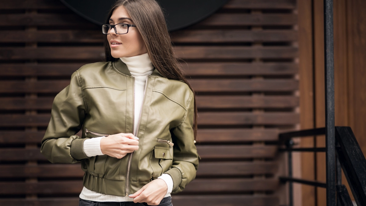 Не просто пальто: 5 трендов верхней одежды, которые разнообразят весенний гардероб