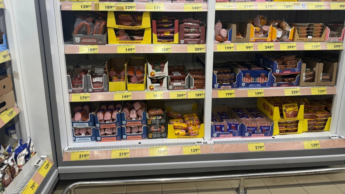 Роскачество составило белый список: эти сосиски и сардельки состоят из мяса, а не из сои