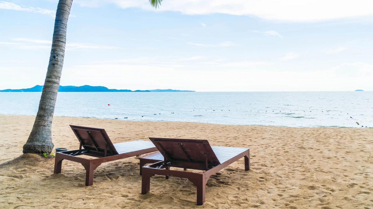 7 морских курортов для тех, кто ценит тишину и экономию — от 800 рублей в сутки, без шума и толп