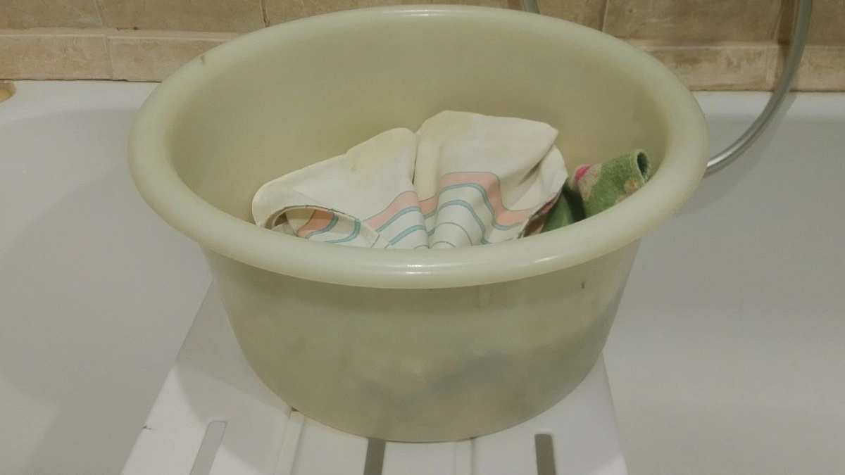 Держу кухонные полотенца белоснежными без кипячения и стирки: рассказываю как – проверенный поколениями способ