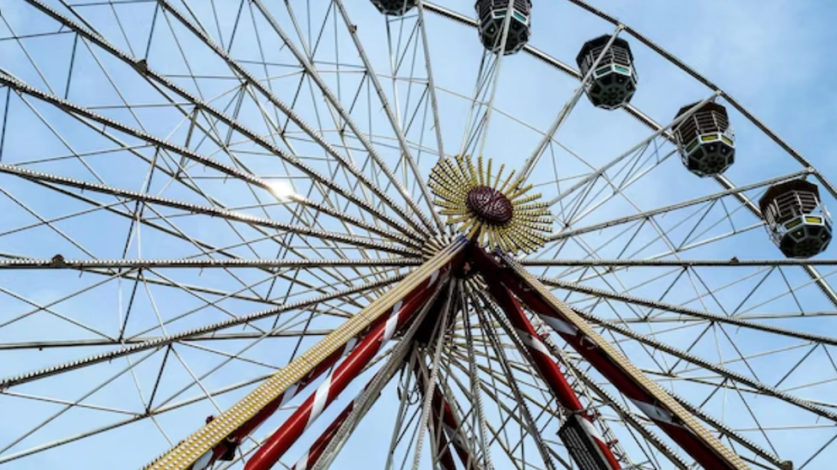 В Грязях аттракционы парка Флёрова проверили мешками с песком