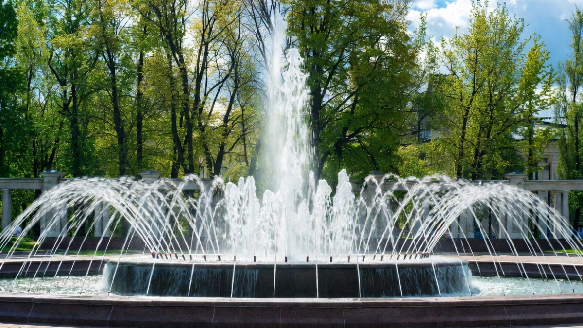 Липецкие фонтаны открывают сезон без Комсомольского пруда