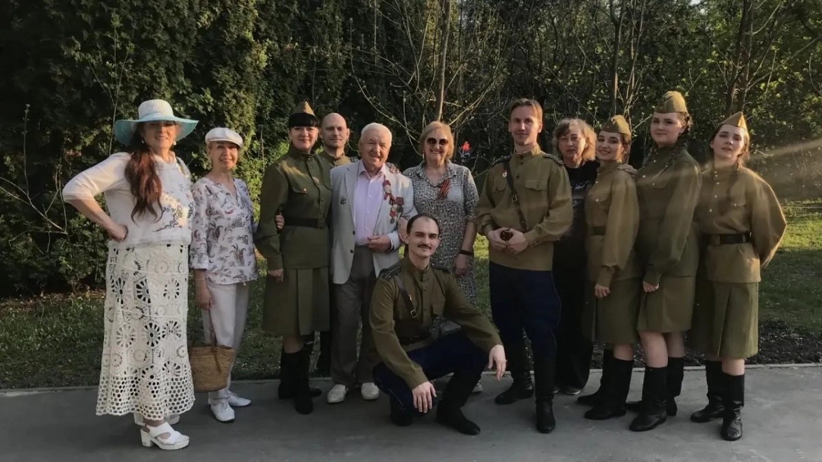 Липецкий драмтеатр порадовал горожан концертной программой на свежем воздухе