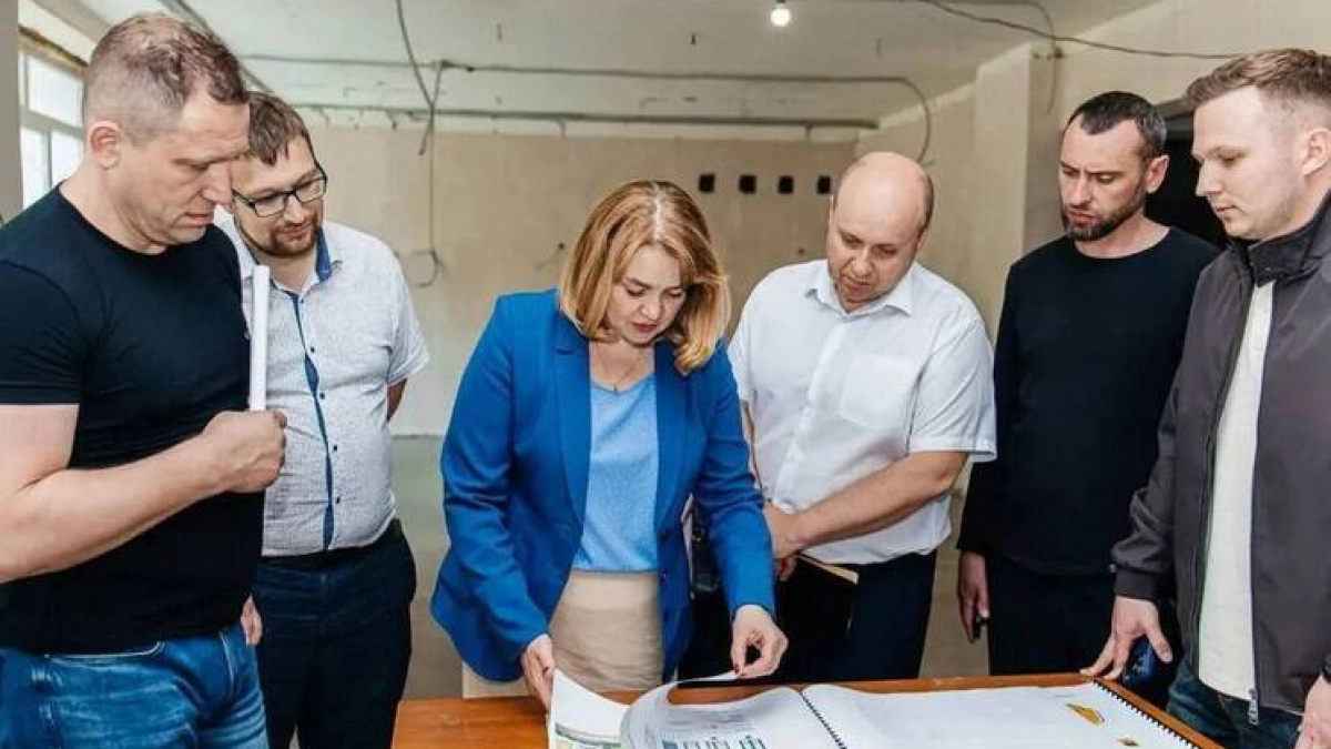 В липецких школах №40 и №50 начались работы по монтажу сетей и отделке помещений