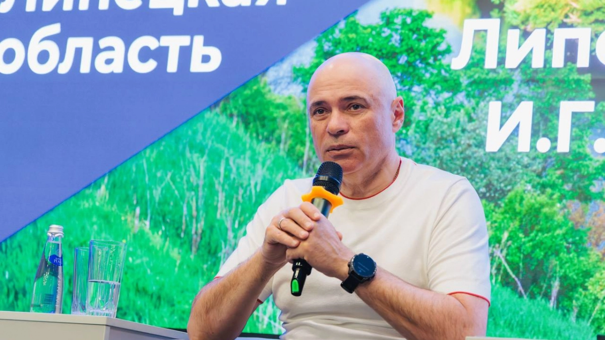 Губернатор Артамонов рассказал липецким студентам, каких специалистов ждут работодатели