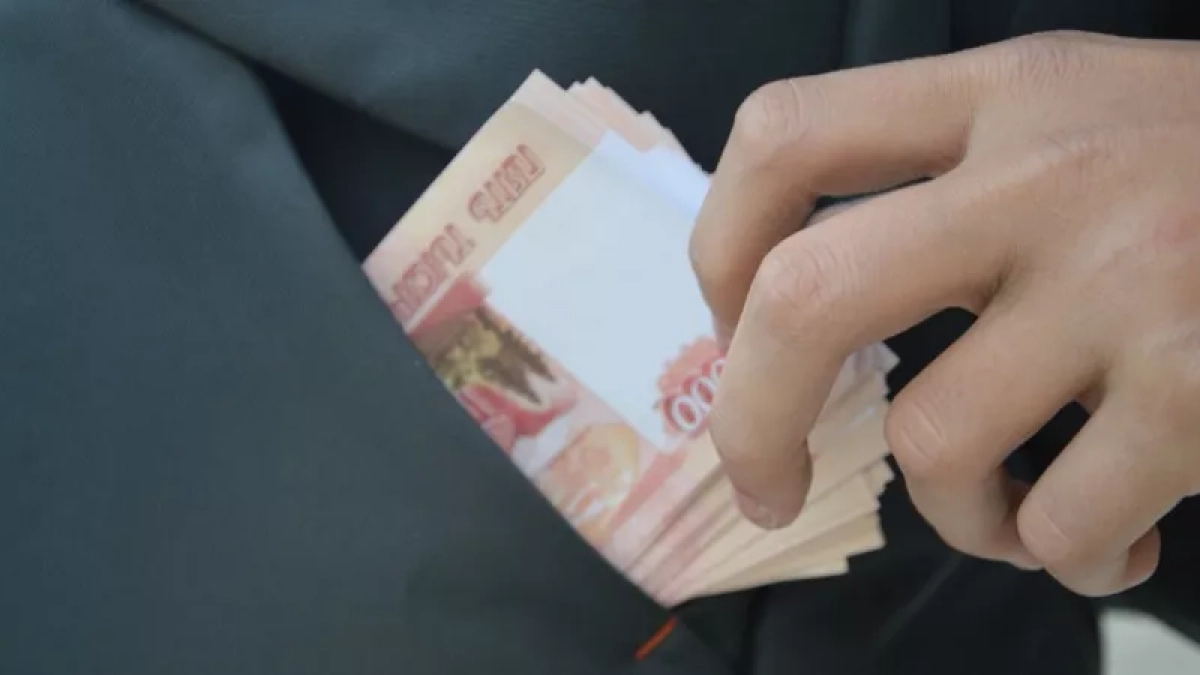 В Ельце директора соцучреждения заподозрили в краже выплаты