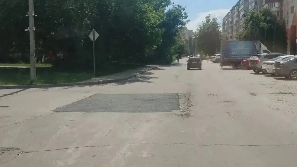 Ямы в липецких дворах заделали и взялись за новые адреса