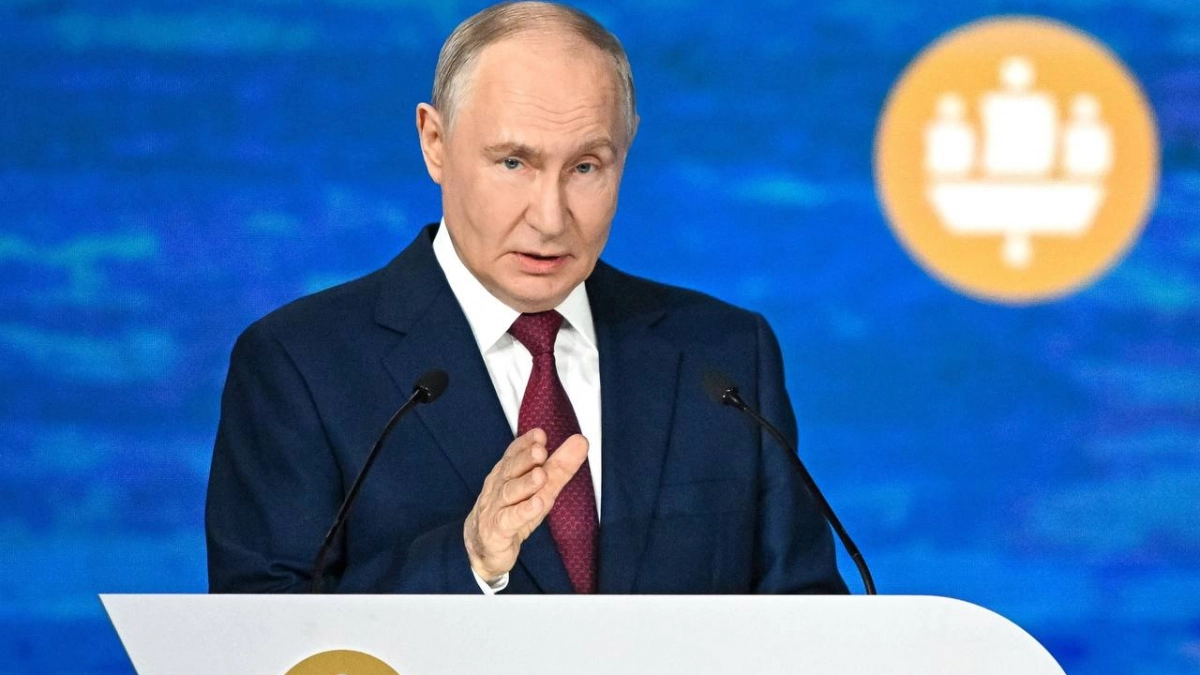 Путин похвалил Липецкую область на ПМЭФ за сохранение наследия и цифровизацию