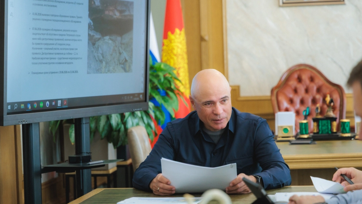 Артамонов нашёл виновных в ямах на дорогах Липецка