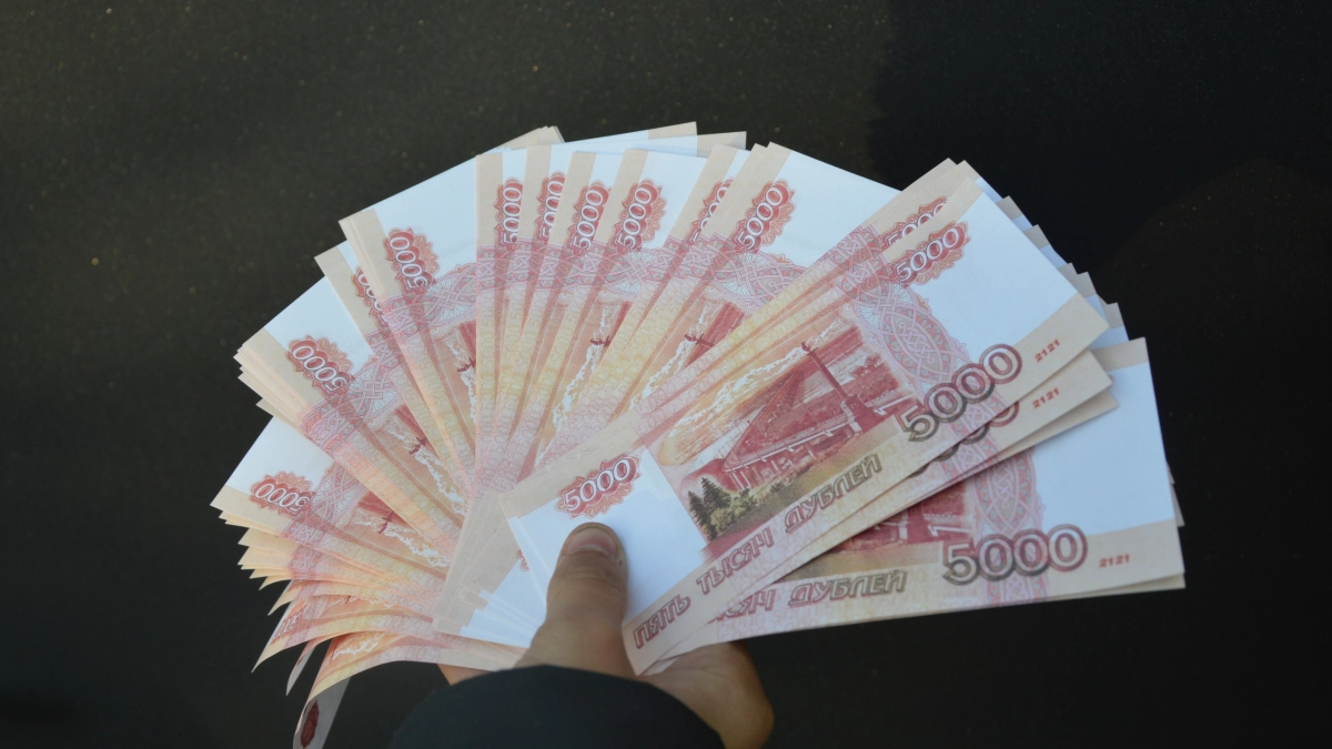 Жительница Усмани отправила мошенникам 4,8 млн рублей